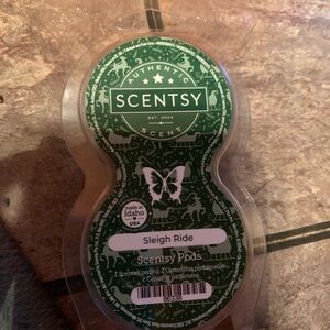 Pods selling individual scentsy